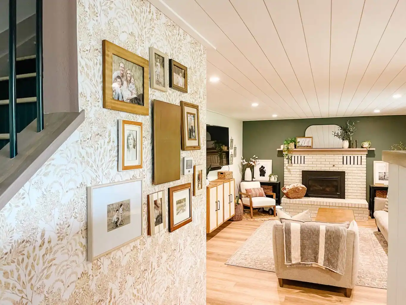 Commercial wallcovering for office spaces in Midtown Sacramento